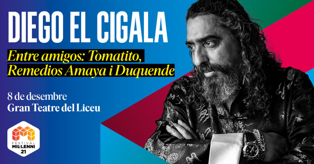 Diego El Cigala cantando en directo en un escenario