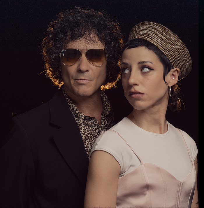 Travis Birds y Enrique Bunbury colaboran en su nuevo sencillo Todo o nada