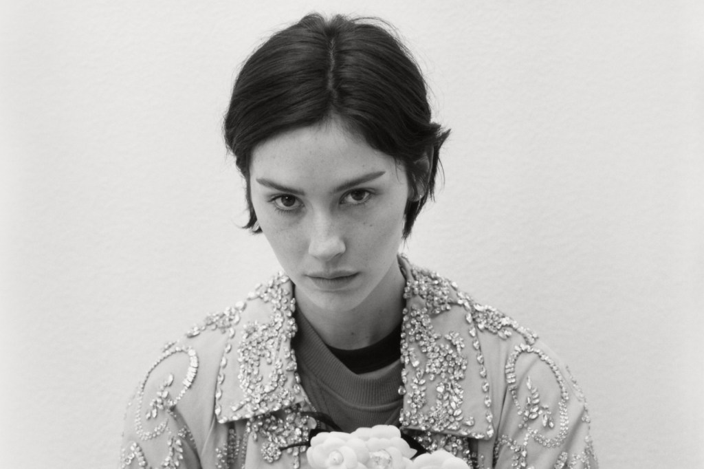 Gracie Abrams y Steve Lacy en sus respectivos lanzamientos discograficos