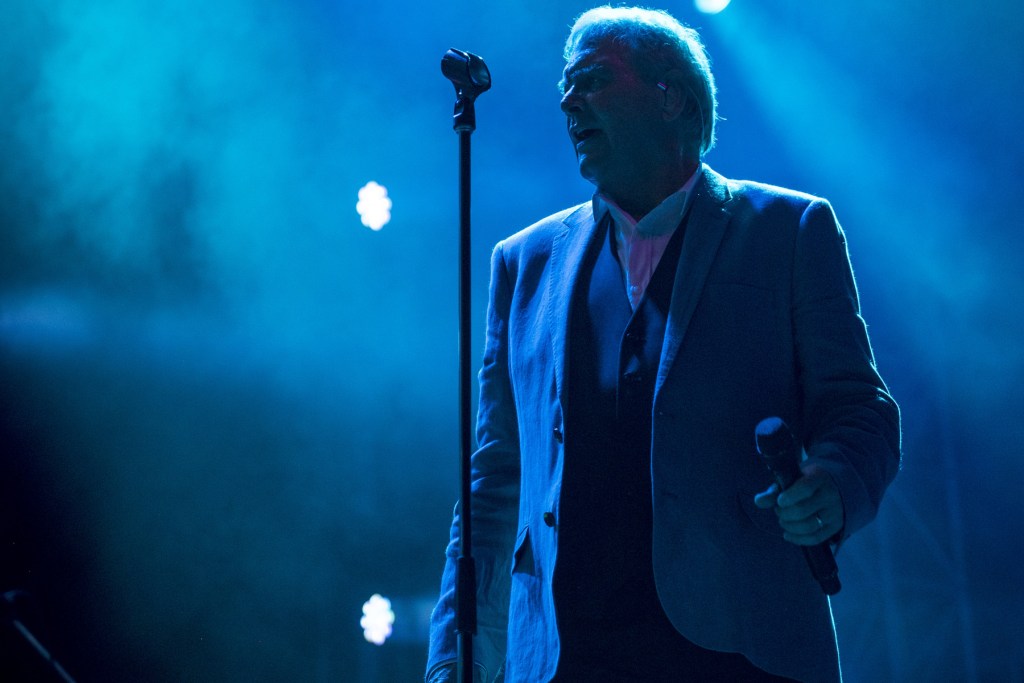 Cartel o imagen representativa del concierto homenaje a John Farnham en Australia